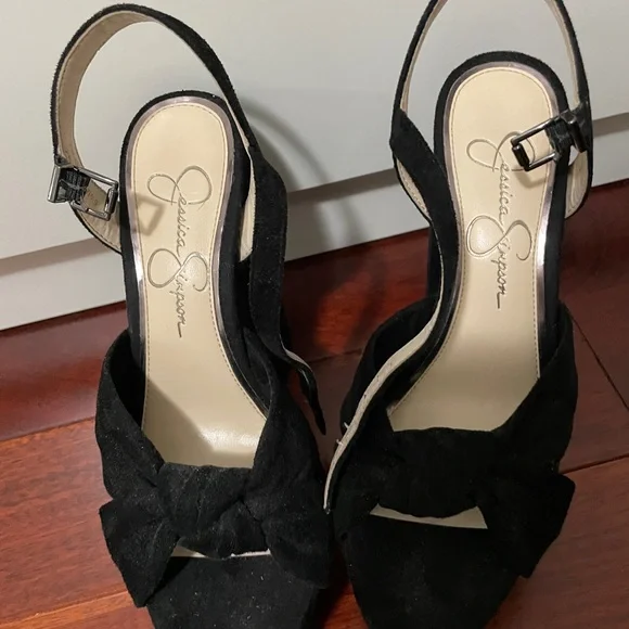 Jessica Simpson black suede Platform Heels - Picture 3 of 3